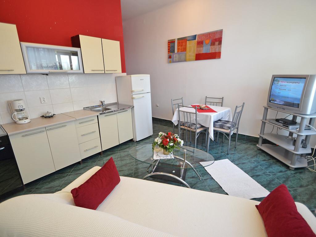 Nice Home In Opatija With Kitchen Zimmer foto
